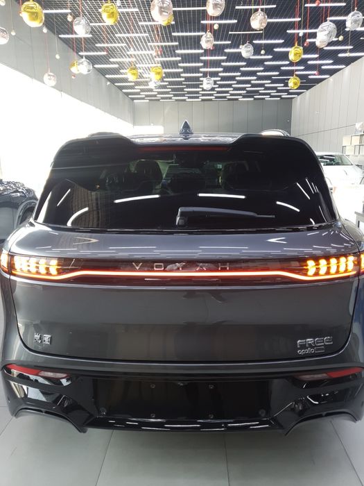 Voyah free. Apollo tech.Full. 4x4. Hybrid.