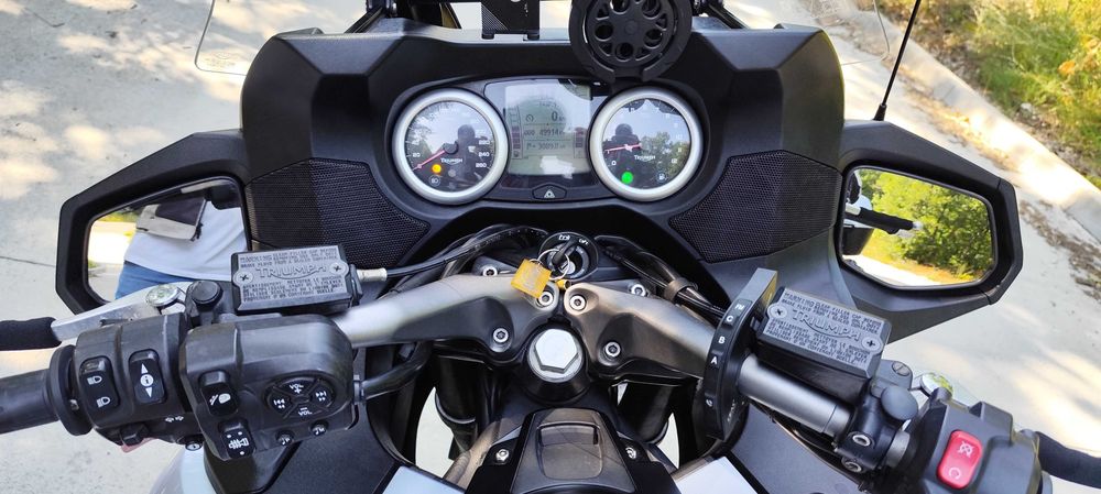 Triumph trophy 1215