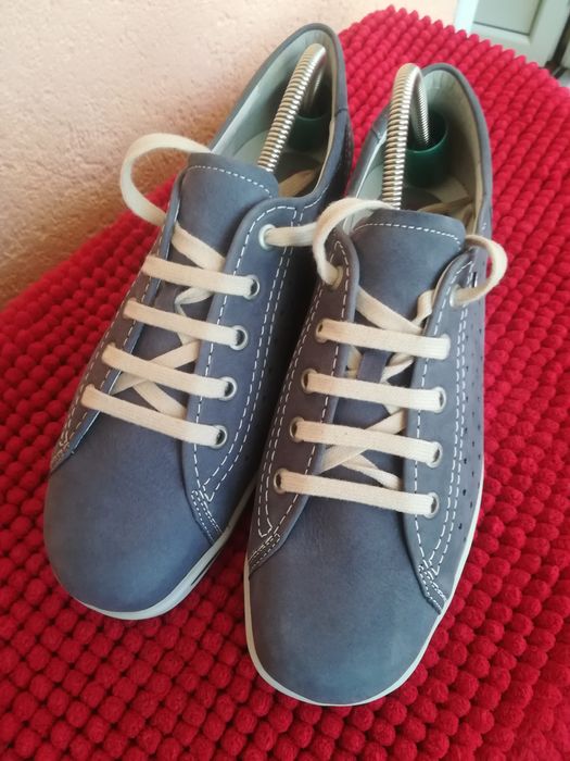 Adidași noi Ara nr 38,5 piele dama