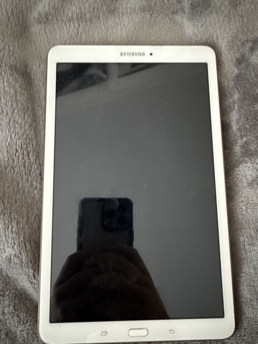 Tableta Samsung Tab E T561