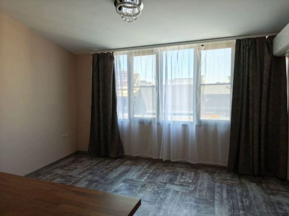 Дава се под наем Тристаен апартамент в София, Витоша - 115 кв.м за 918 € - Снимка #5