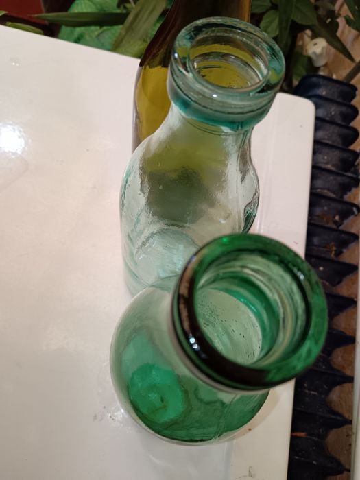 5 sticle de lapte 1 litru vechi