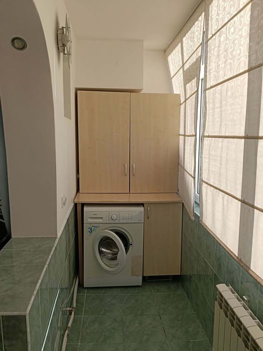 Închiriez apartament