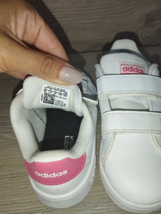 Маратонки Адидас за Момиче