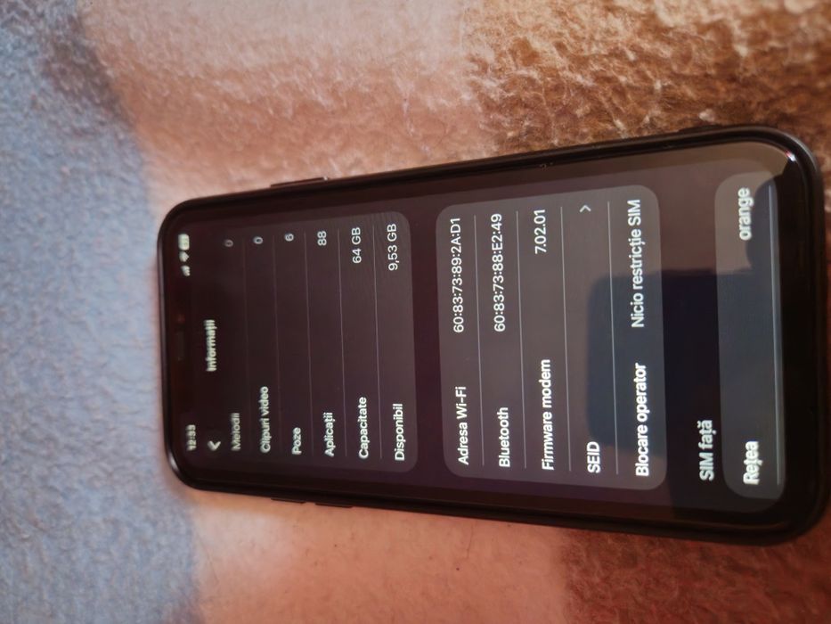 iPhone 11 64 GB în stare buna 88%