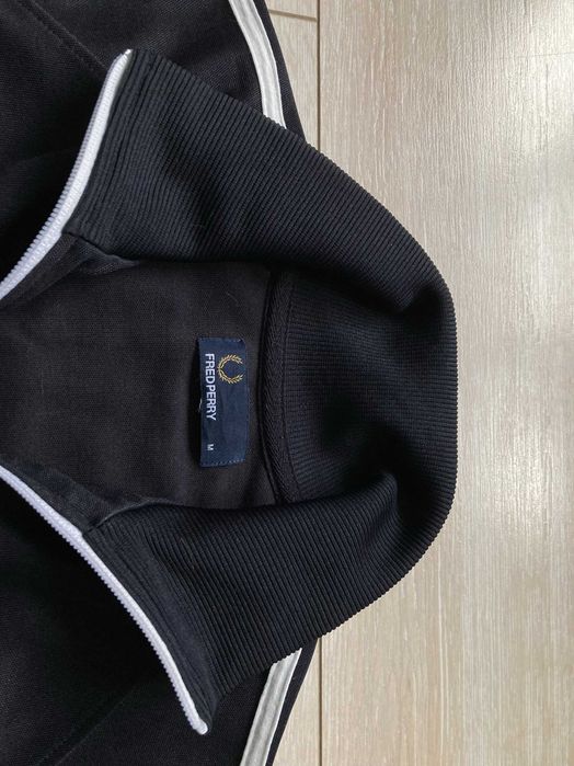 Фред Пери Fred Perry черно горнище горница размер М