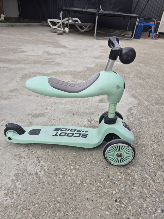 Trotineta Scoot and Ride