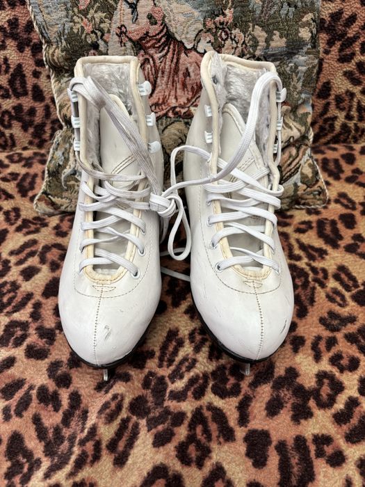 Фигурные коньки 35 размер