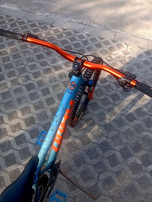 Продавам Drag C1 Team