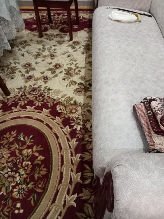 Продаются ковры.