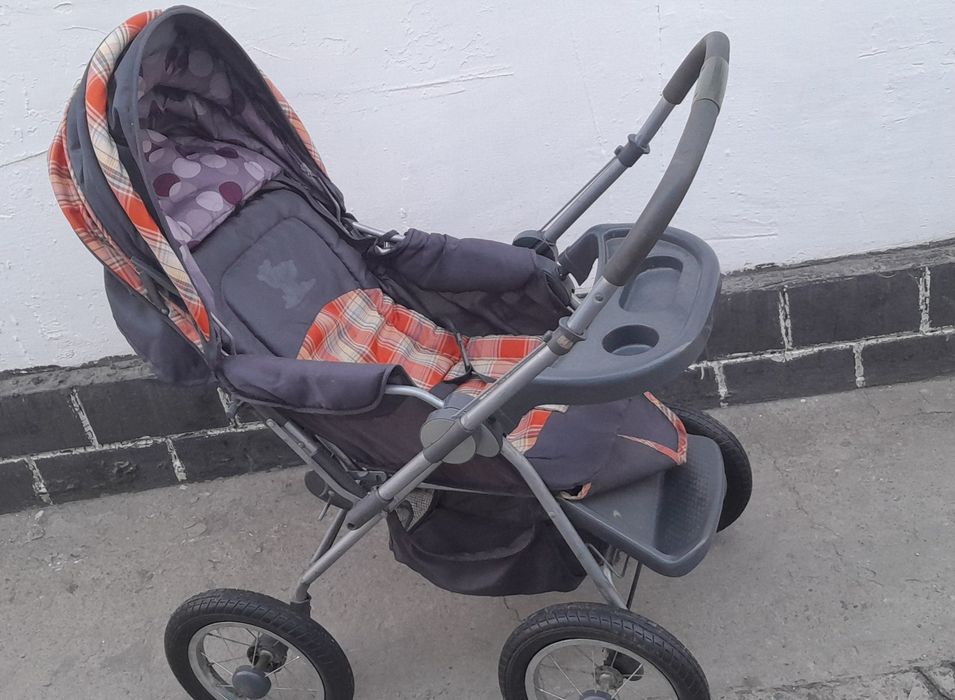 Продам коляску не дорого