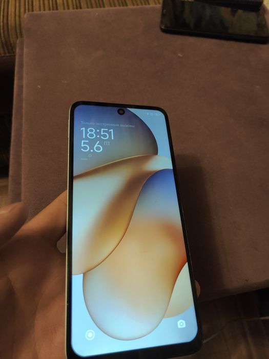 Продам телефон redmi 13