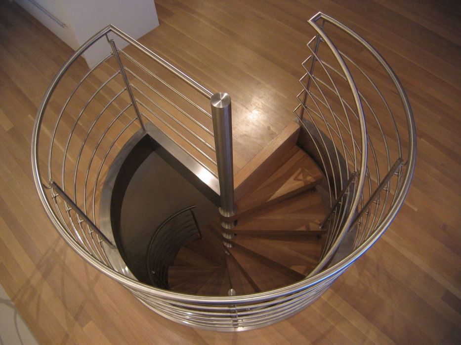 SCARI METALICE Interioare - Exterioare / Balustrade INOX si Metalice