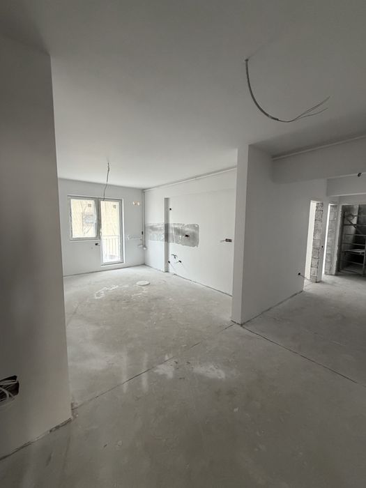 Vand Apartament 3 camere Dobroesti