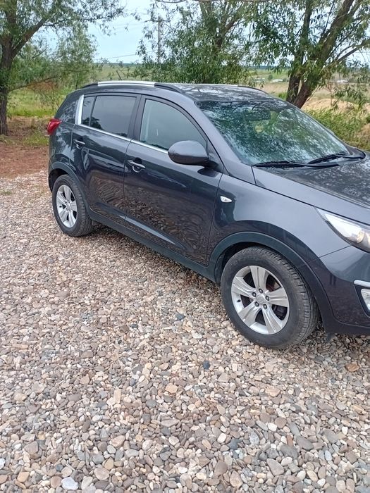 KIA Sportage 2012 — imagine 2