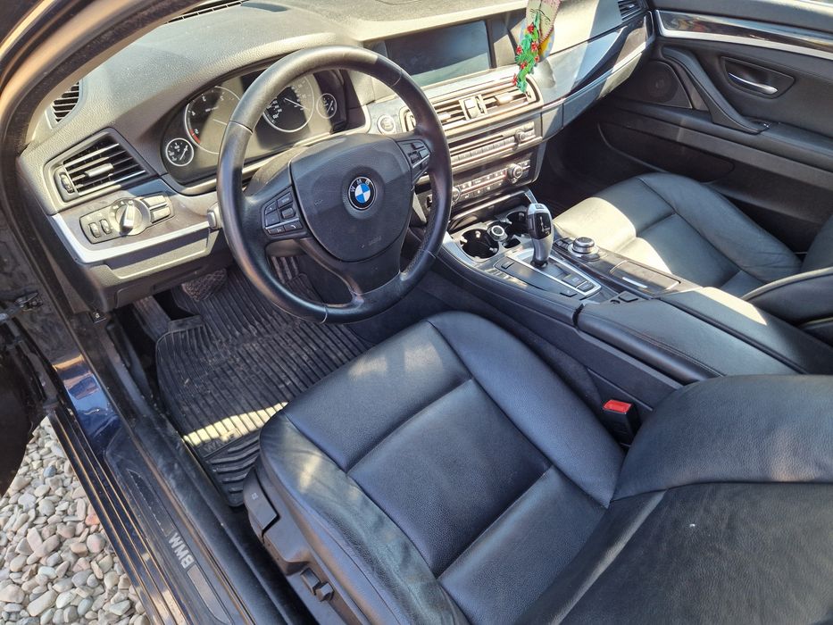 Dezmembrez bmw seria 5 f10 / f11 525d / 530d / 535d 3.0d n57d30a 204cp 245cp motor cutie automata 8hp jante r18 interior piele navigatie mare piese