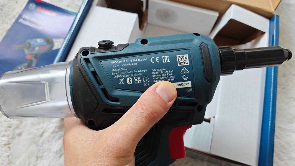 Акумулаторен пистолет за поп нитове Bosch GRG 18V 16 C