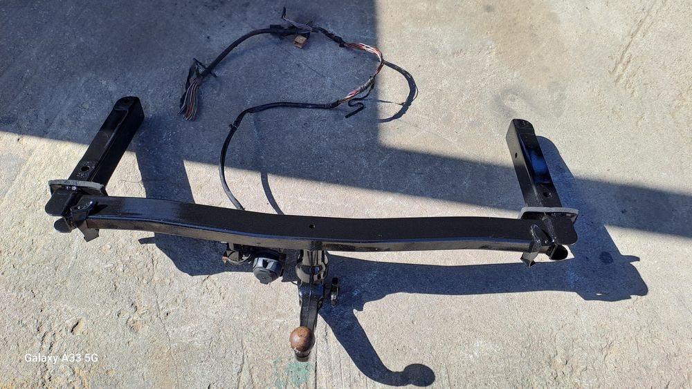 Теглич Оригинален за Ауди А6 Ц5/ Audi A6  [ C5] комби