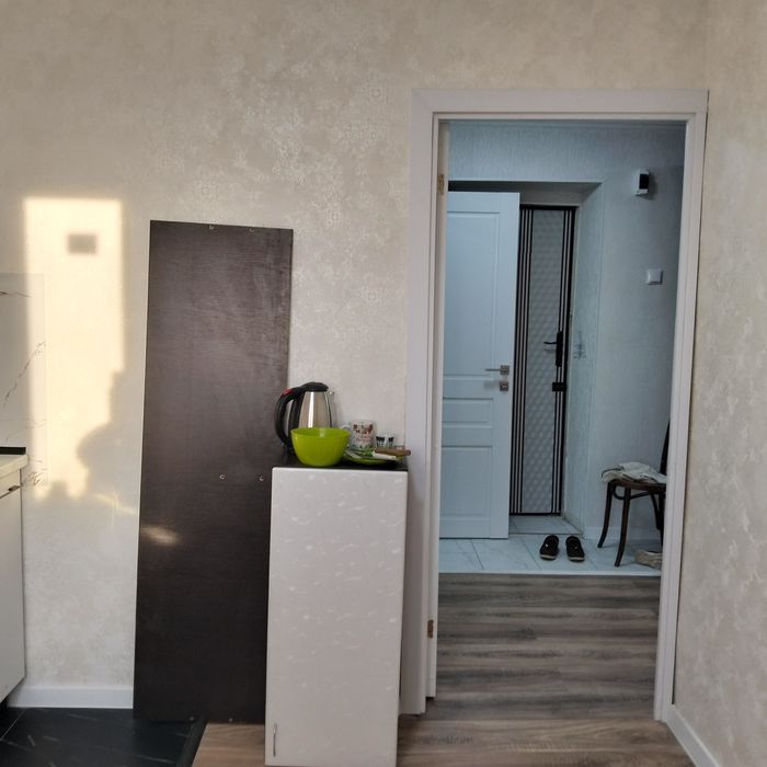Сдам в аренду 2 комн  120000 + ком услуги
