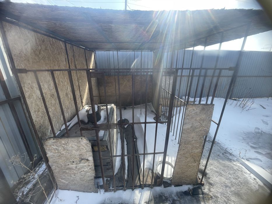 Продам вальер………