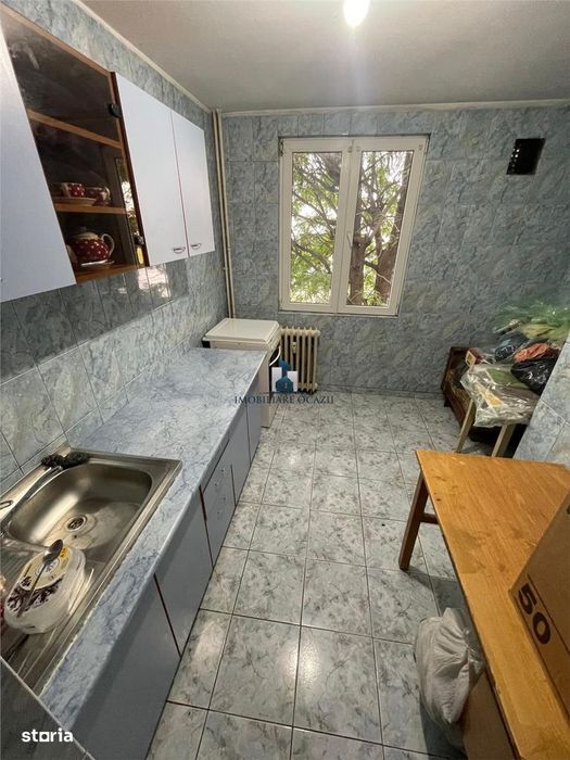 Apartament 3 camere Semidecomandat Aparatorii Patriei