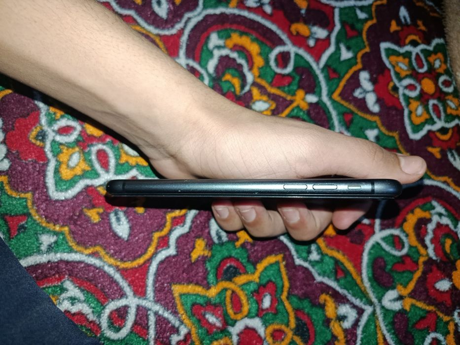 iPhone 11 64gb radnoy