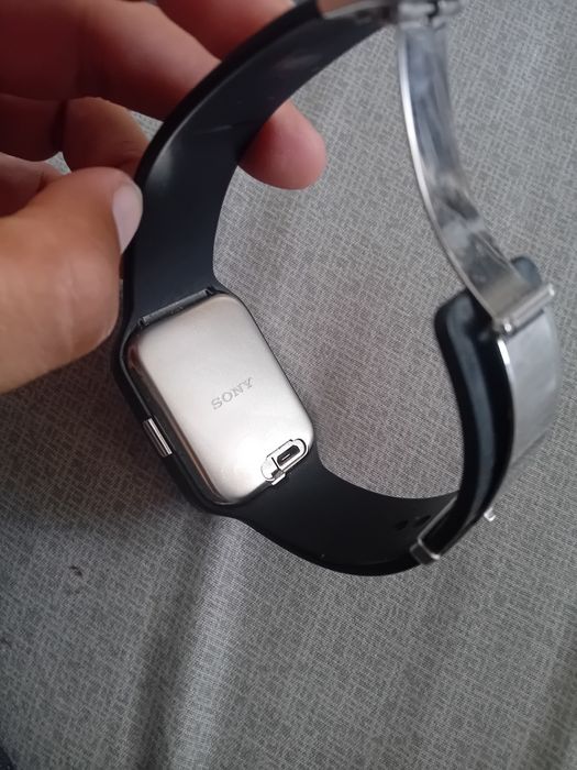 Vând ceas Sony cu Bluetooth