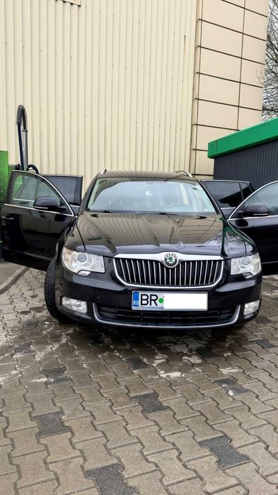 Skoda Superb 2011