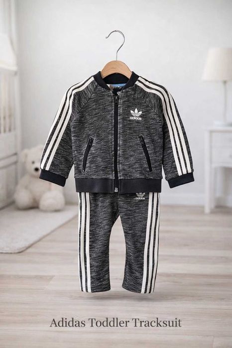 Адидас екип за бебе