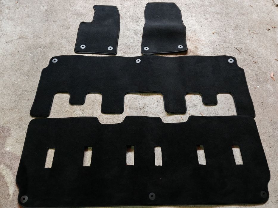 Продавам оригинални  стелки за Ford Transit Custom