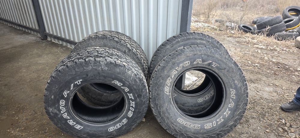 Шины A/T MAXXIS Bravo 980 б/у, комплект 4 шт, внедорожные