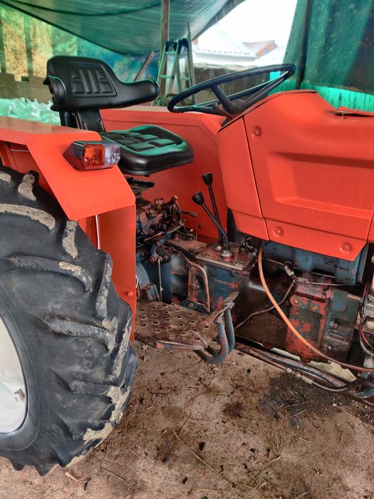 Vând tractor fiat dtc