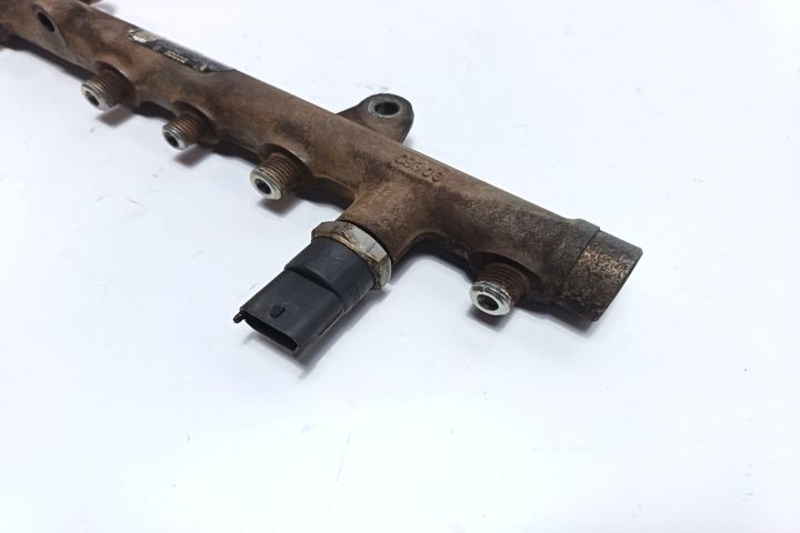 Rampa injectoare 8200330912 Renault Trafic a 2-a generatie