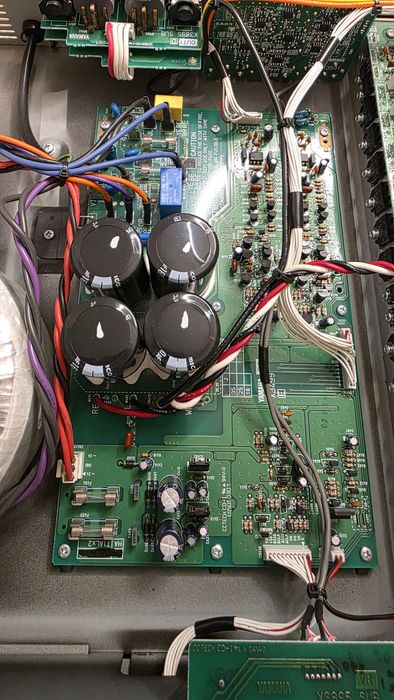 Крайно стъпало Yamaha  P3500s