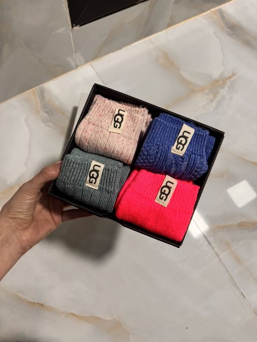 Зимен сет - чорапи UGGS