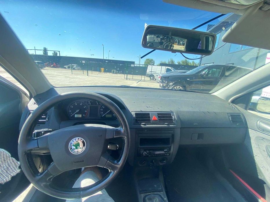 Dezmembrez Skoda Fabia 2002 break 1.4