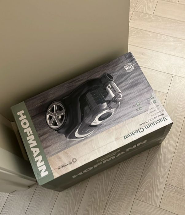 Продам новый пылесос