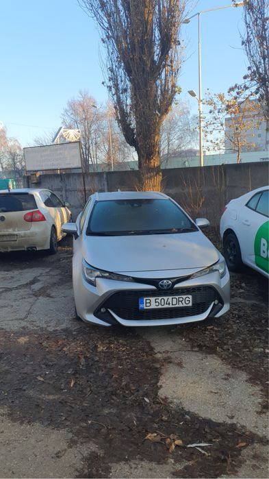 Inchiriez masini hybrid BOLT UBER