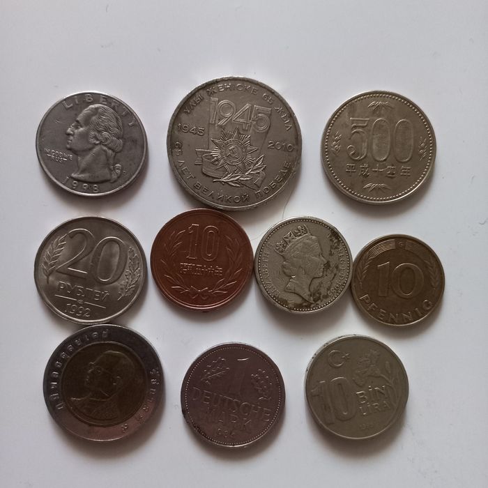 Продам монеты разные.