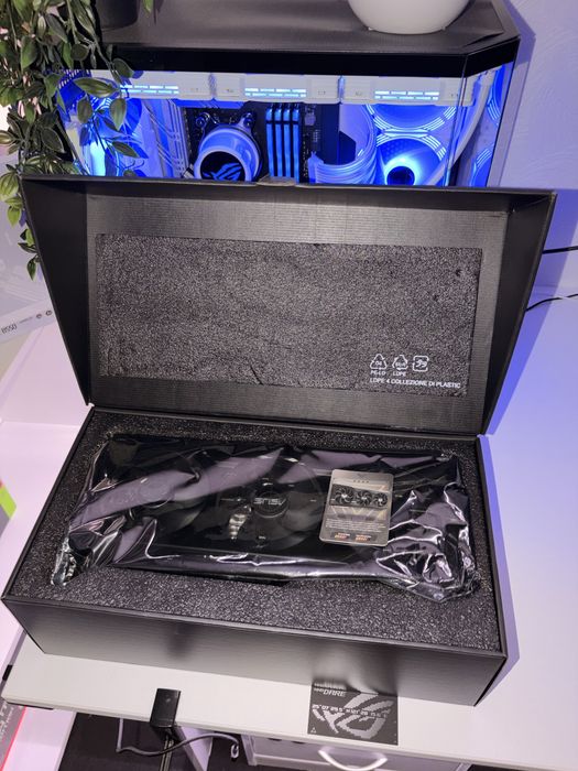 Placă video RX 7900XT Asus