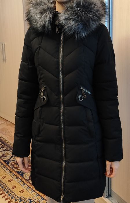 Пуховик зимний чёрный по колено