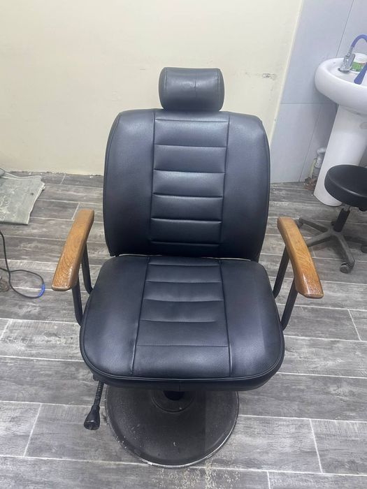 Парикмахрский кресло