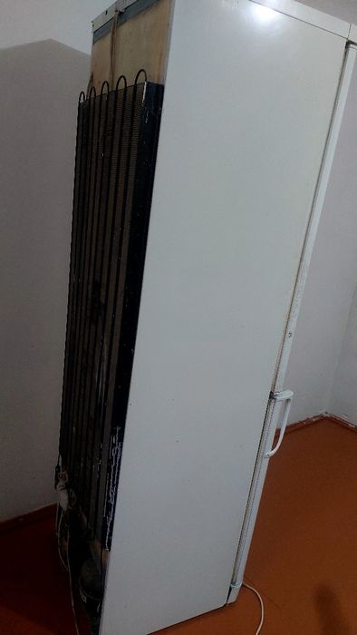 Холодильник Indesit