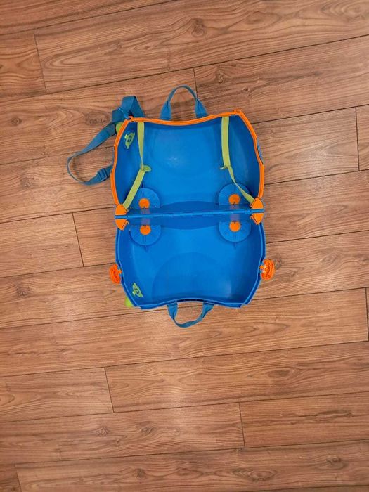 Trunki детский чемодан на колесах