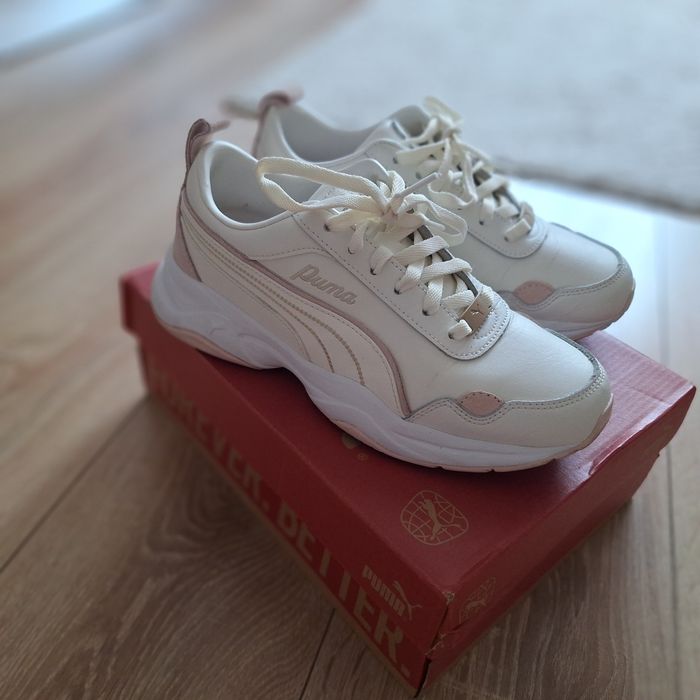 Pantofi sport Puma 38