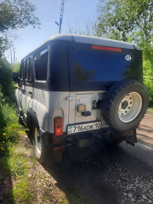 Автомобиль Уаз 3151