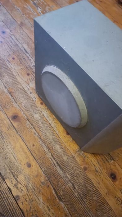 Субуфер LG колона