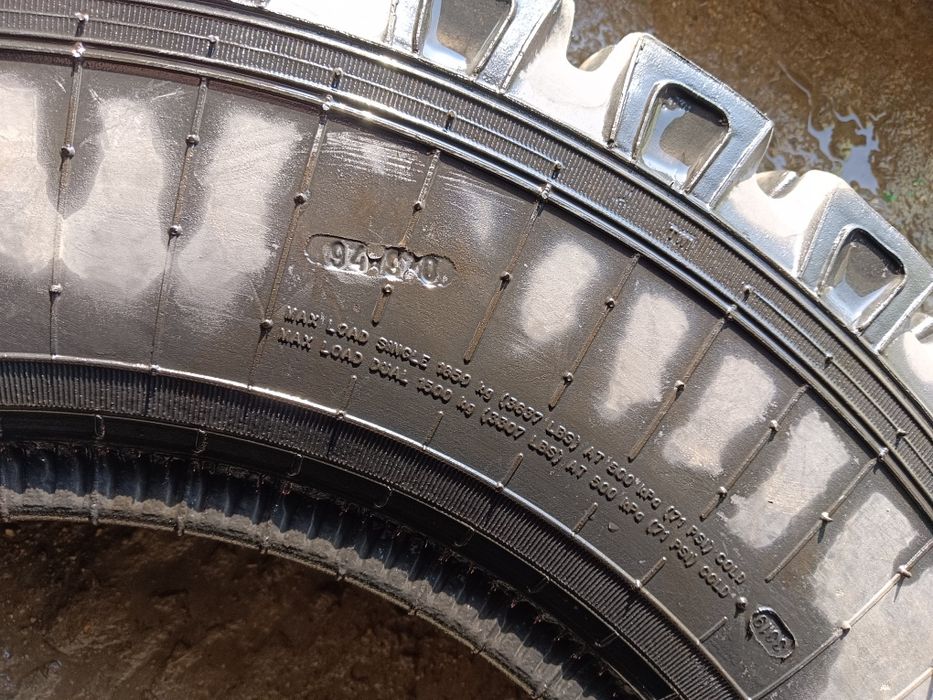 Продам покрышкий