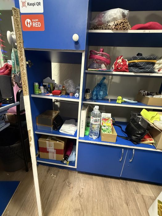 Продам витрину.