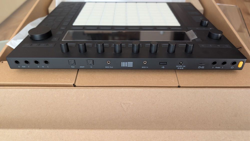 Ableton Push 3 Standalone – като нов + ПОДАРЪК кейс Magma
